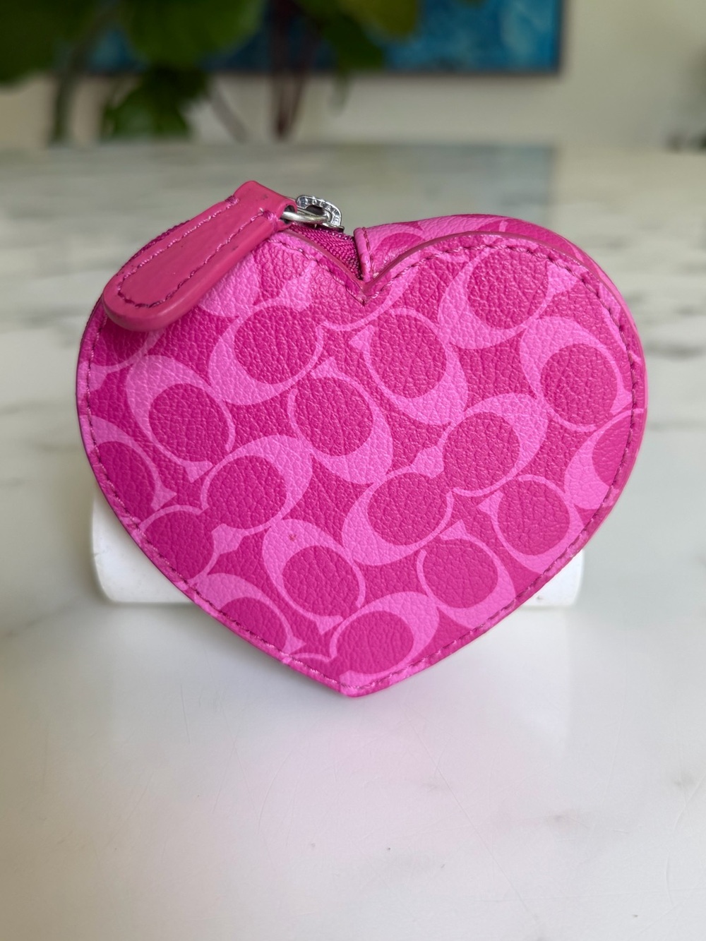 Coach Y2K Vintage Heart Shaped Signature Canvas Coin Purse F61634 Pink
